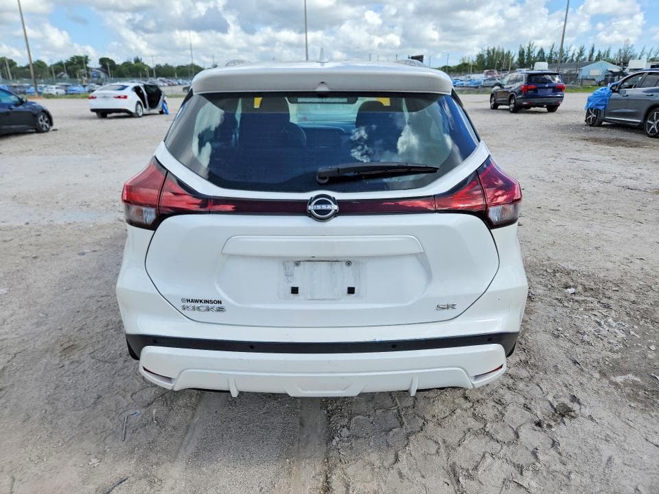 2022 NISSAN KICKS SR 6