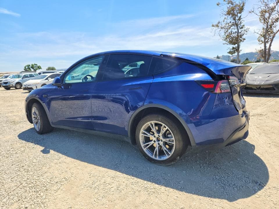 2023 TESLA MODEL Y 2