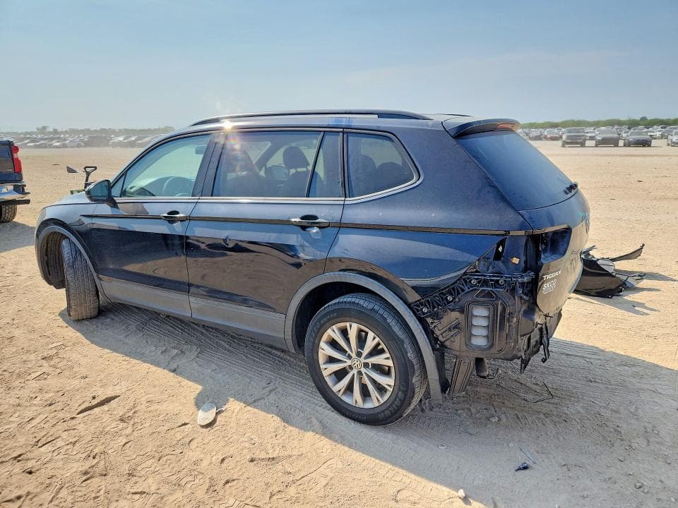 2018 VOLKSWAGEN TIGUAN S 2