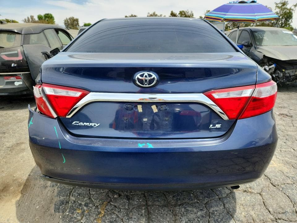 2017 TOYOTA CAMRY LE 6