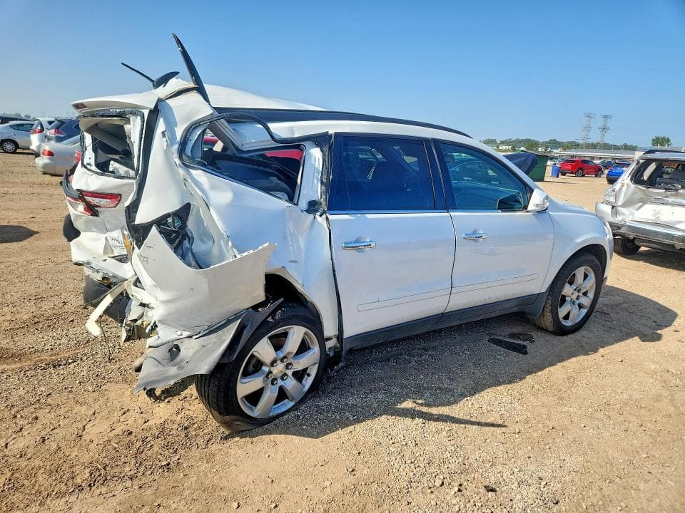 2017 CHEVROLET TRAVERSE LT 3
