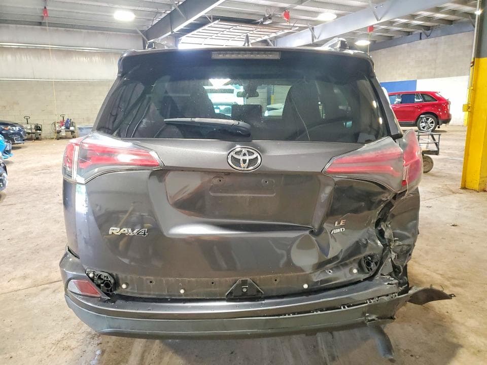 2018 TOYOTA RAV4 LE 6