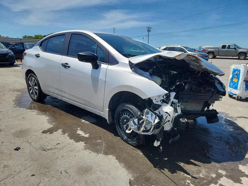 2024 NISSAN VERSA S 4