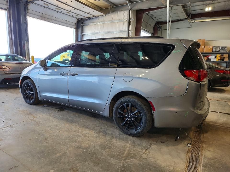 2020 CHRYSLER PACIFICA TOURING L 2