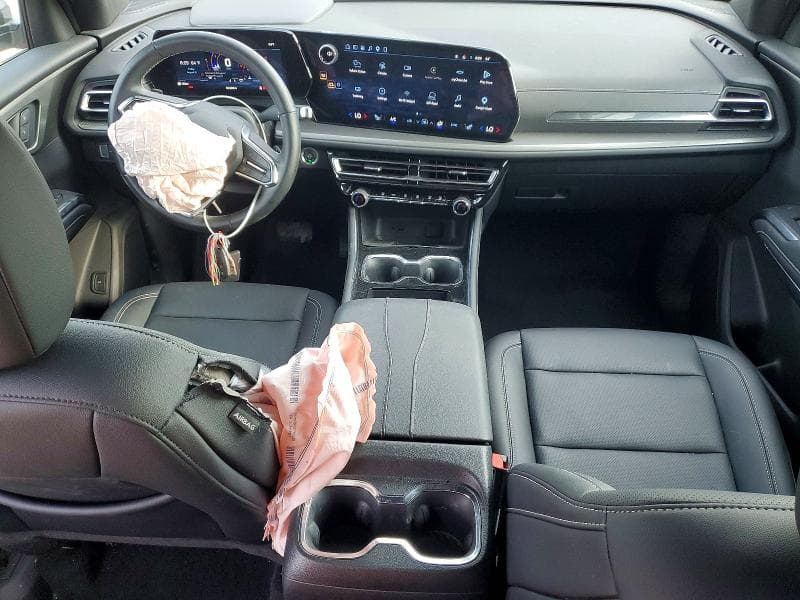 2025 CHEVROLET TRAVERSE LT 8