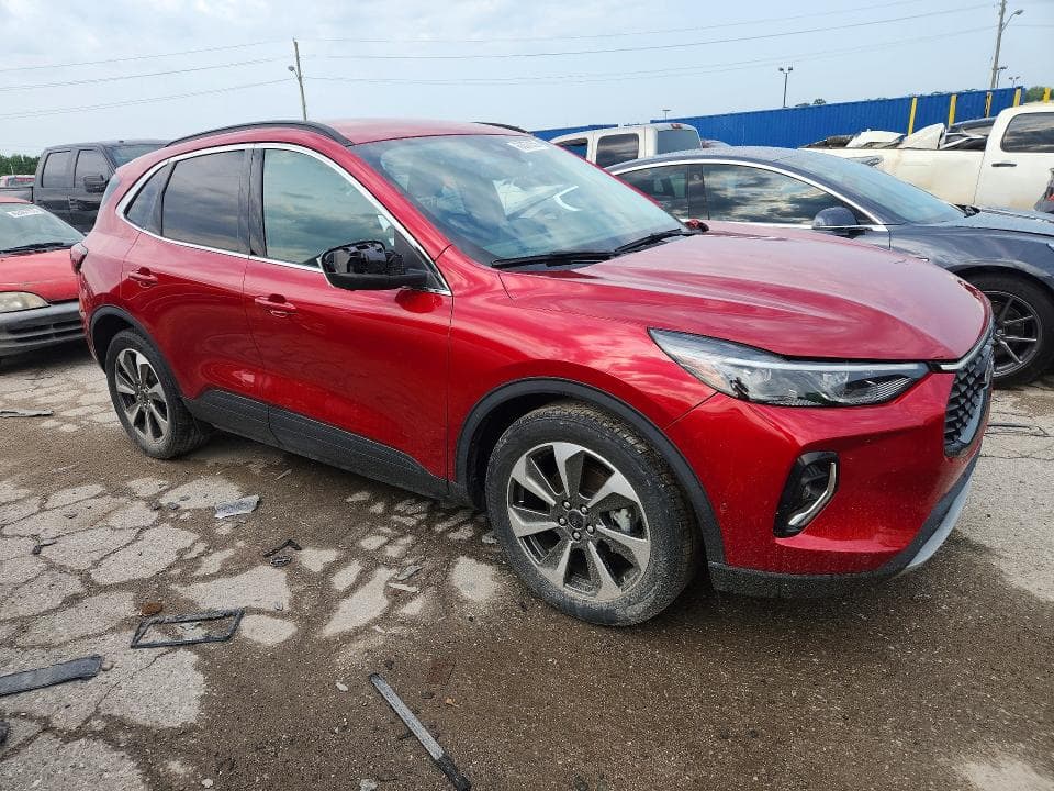 2023 FORD ESCAPE PLATINUM 4
