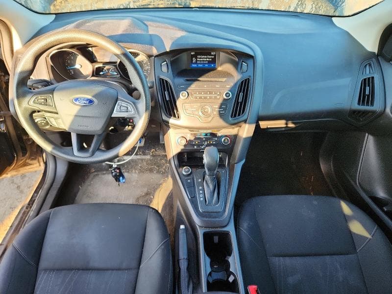 2017 FORD FOCUS SE 8