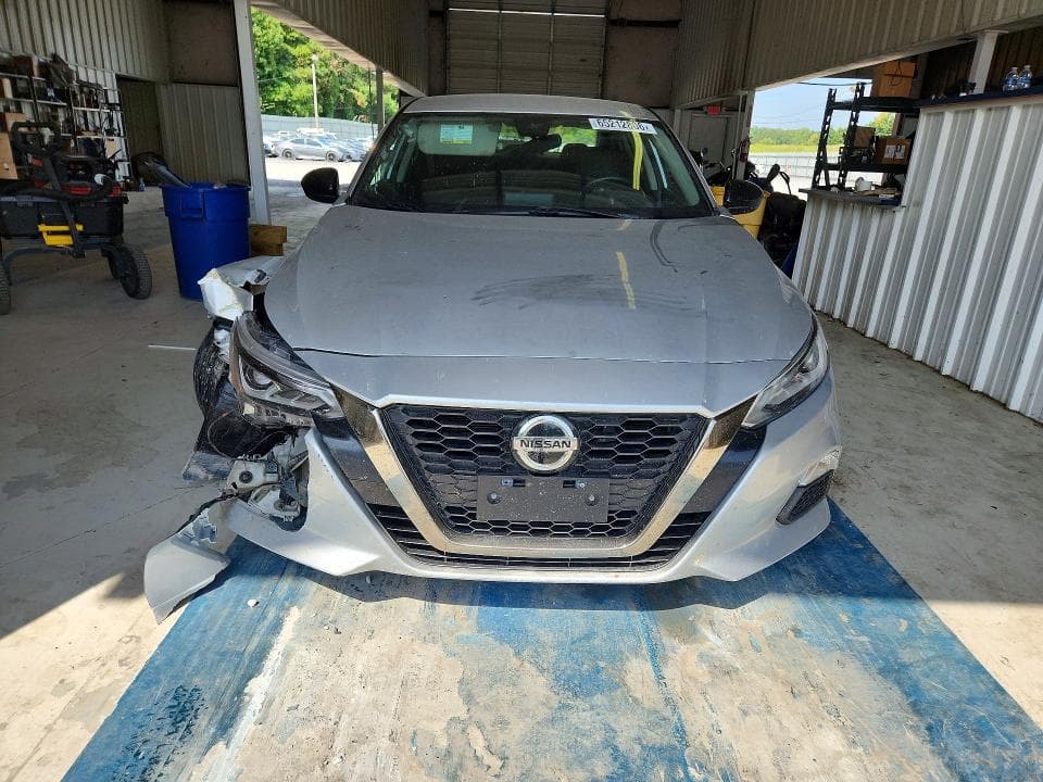 2022 NISSAN ALTIMA SR 5