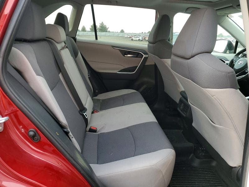 2024 TOYOTA RAV4 XLE 11