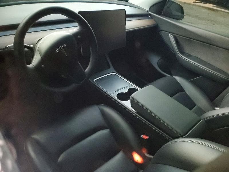 2022 TESLA MODEL Y 8