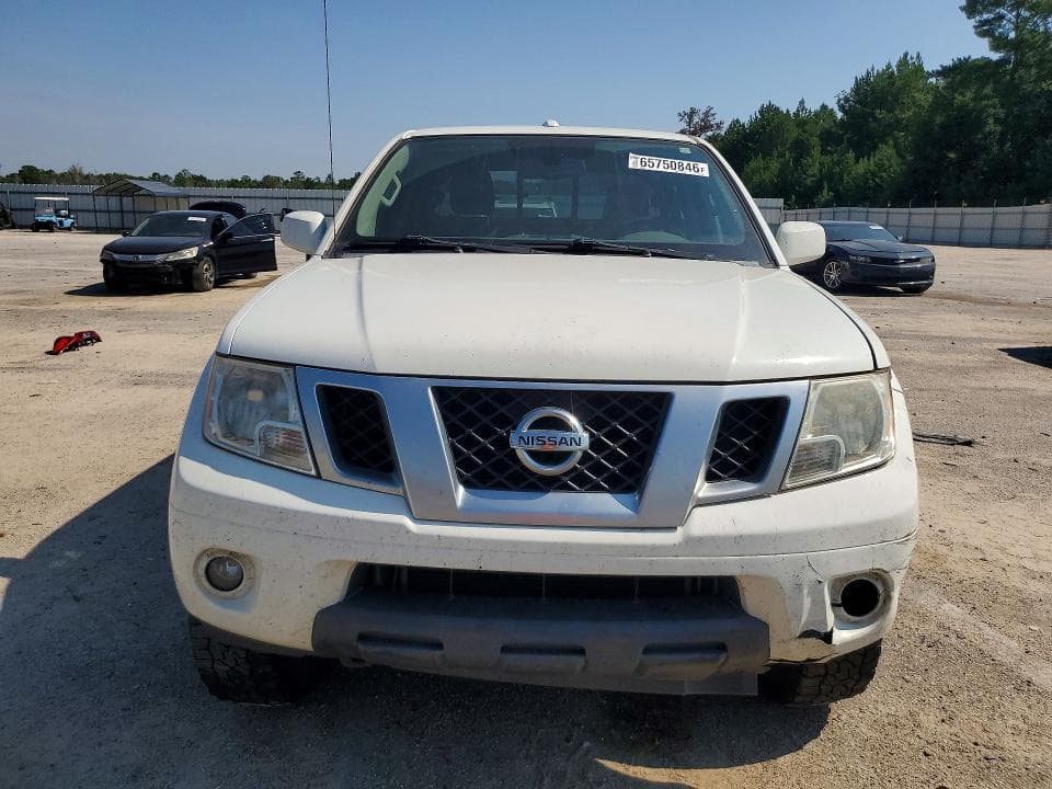 2017 NISSAN FRONTIER PRO-4X 5