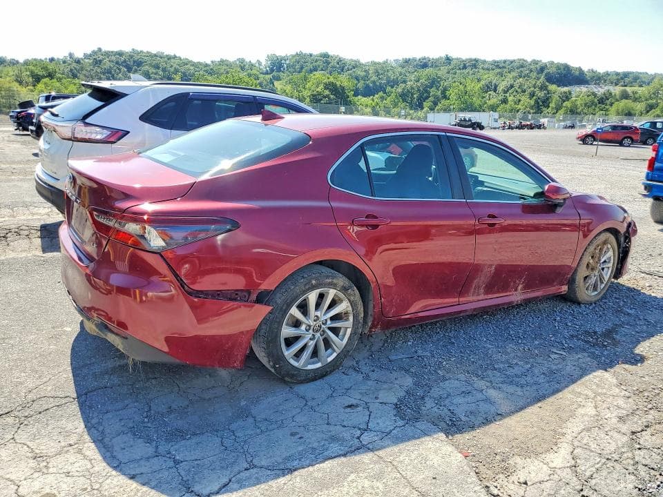 2021 TOYOTA CAMRY LE 3