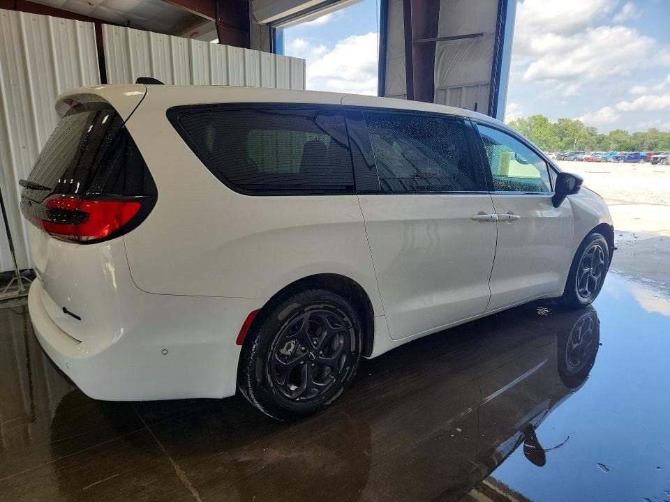 2024 CHRYSLER PACIFICA HYBRID SELECT 3