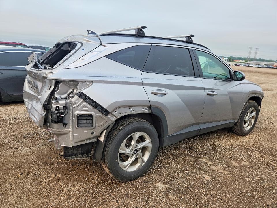 2024 HYUNDAI TUCSON SEL 3