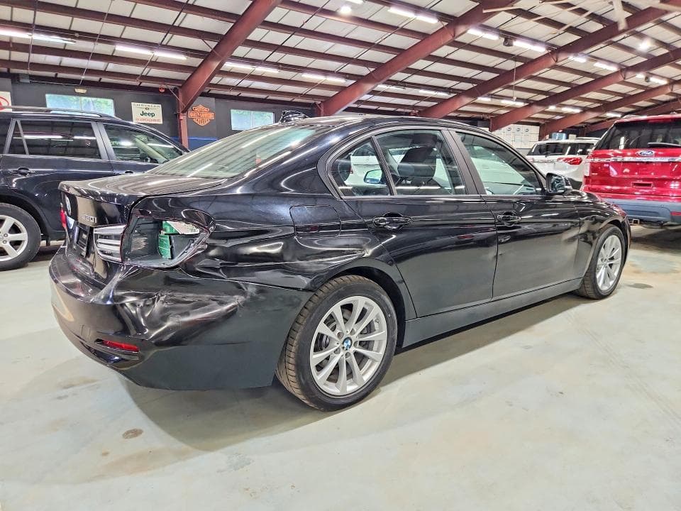 2017 BMW 320 XI 3
