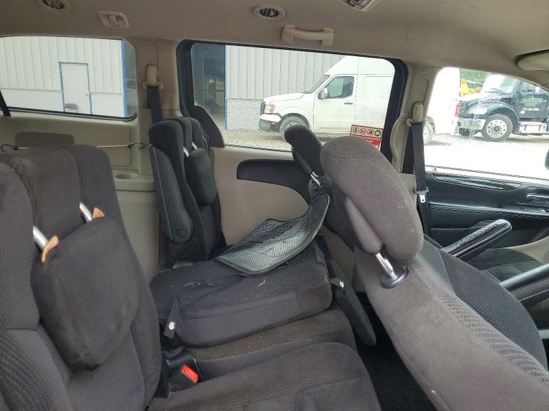 2017 DODGE GRAND CARAVAN SE 11