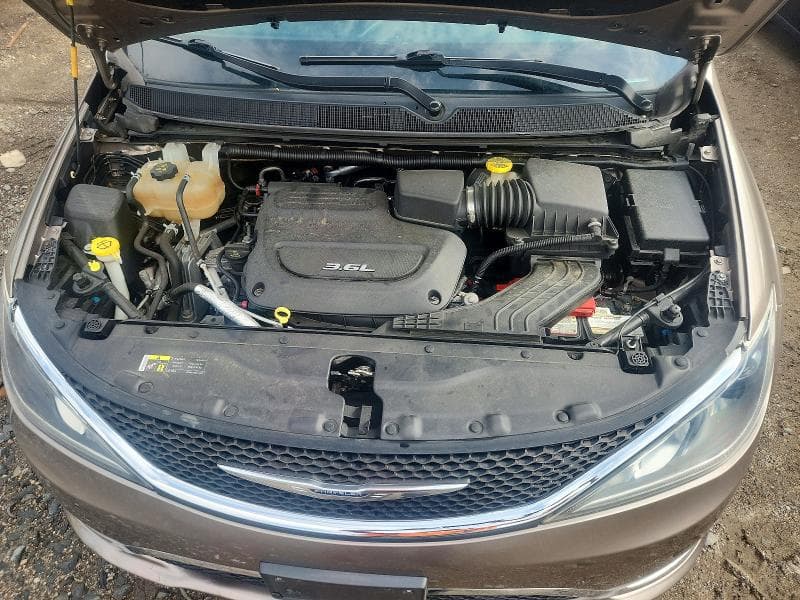 2017 CHRYSLER PACIFICA TOURING L 12