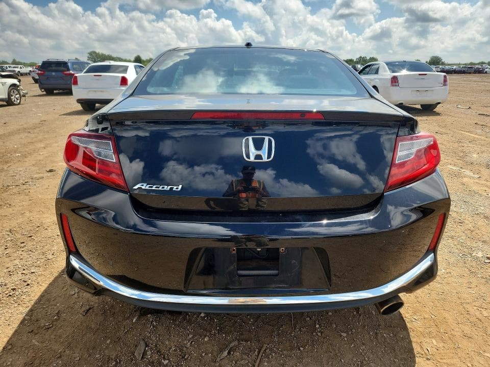 2017 HONDA ACCORD EX 6