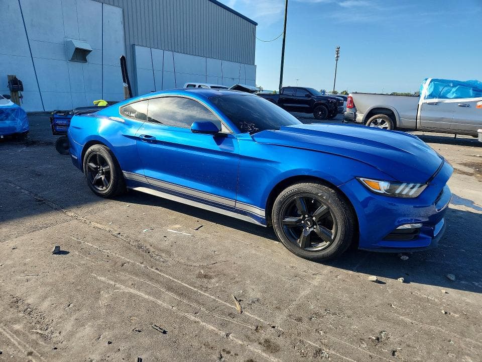 2017 FORD MUSTANG 4