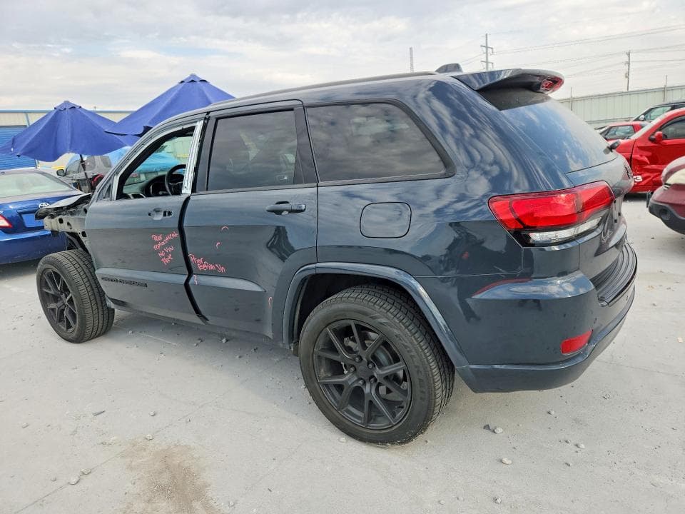 2017 JEEP GRAND CHEROKEE LAREDO 2