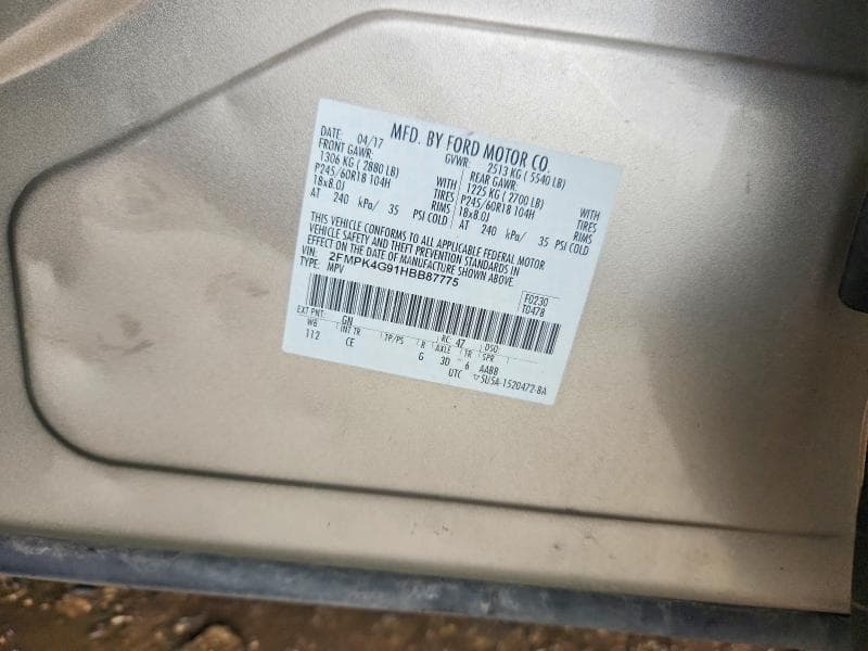 2017 FORD EDGE SE 12