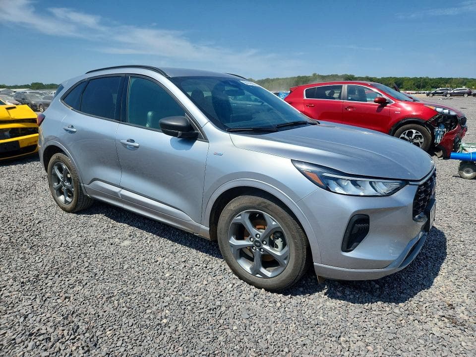 2023 FORD ESCAPE ST LINE 4