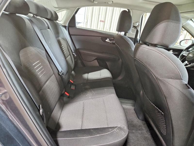 2019 KIA FORTE S 10