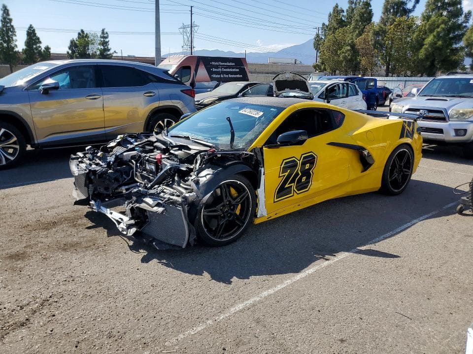 2025 CHEVROLET CORVETTE STINGRAY 2LT