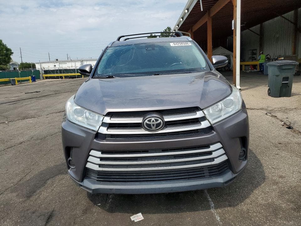 2019 TOYOTA HIGHLANDER XLE 5