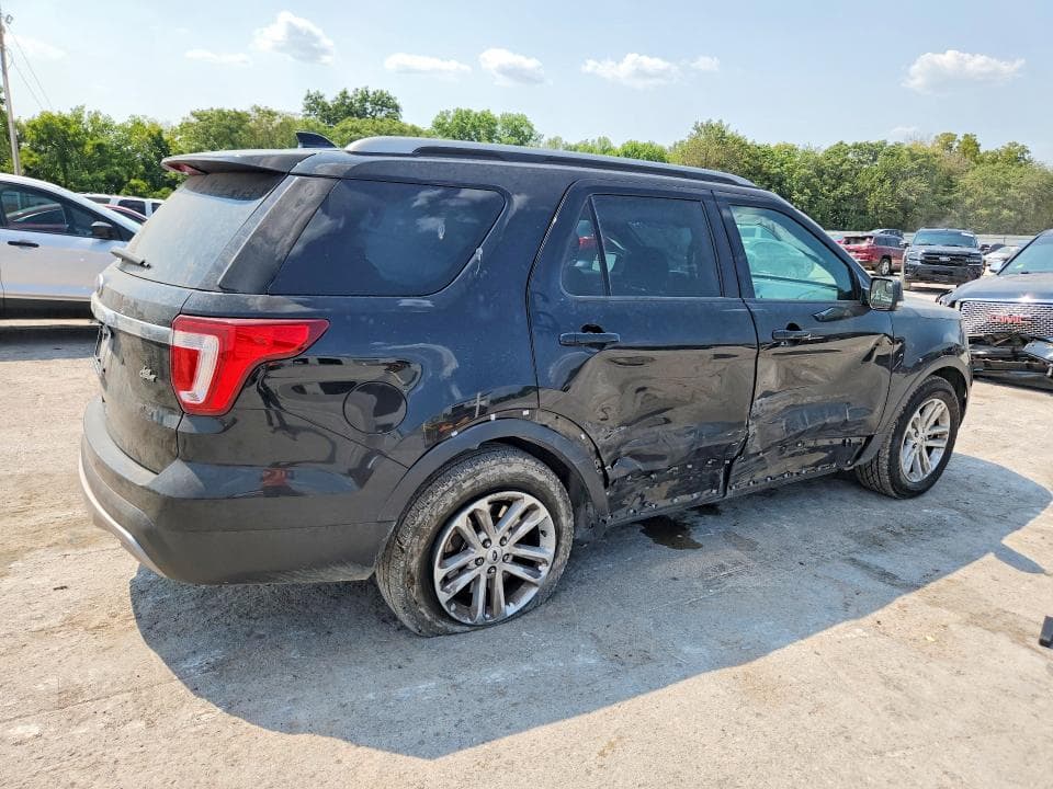 2017 FORD EXPLORER XLT 3