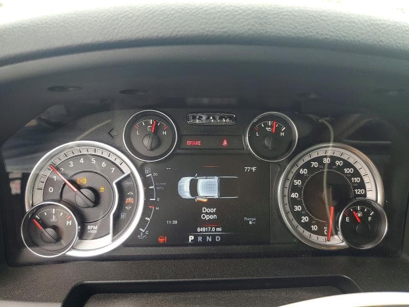 2023 RAM 1500 CLASSIC SLT 9