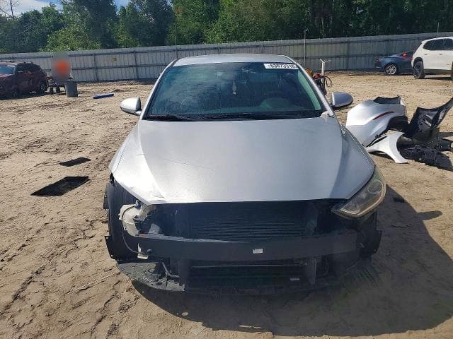 2017 HYUNDAI ELANTRA SE 5