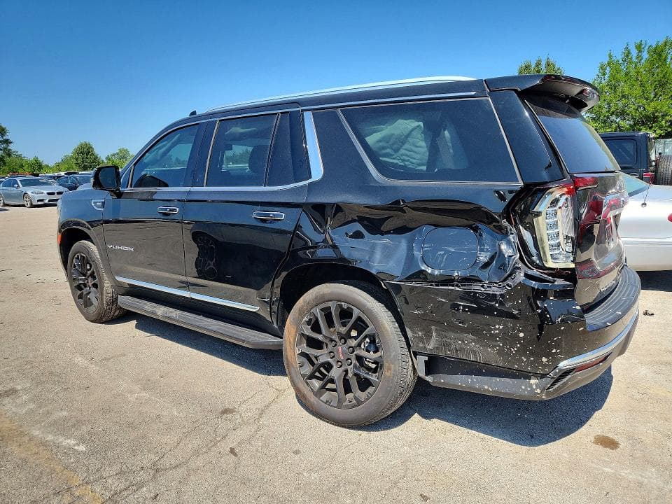 2022 GMC YUKON SLT 2