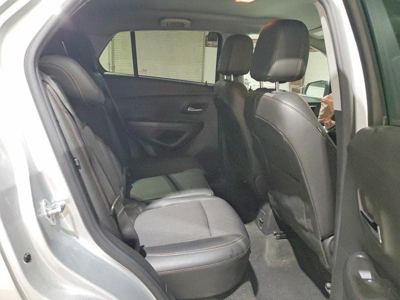 2022 CHEVROLET TRAX 1LT 11