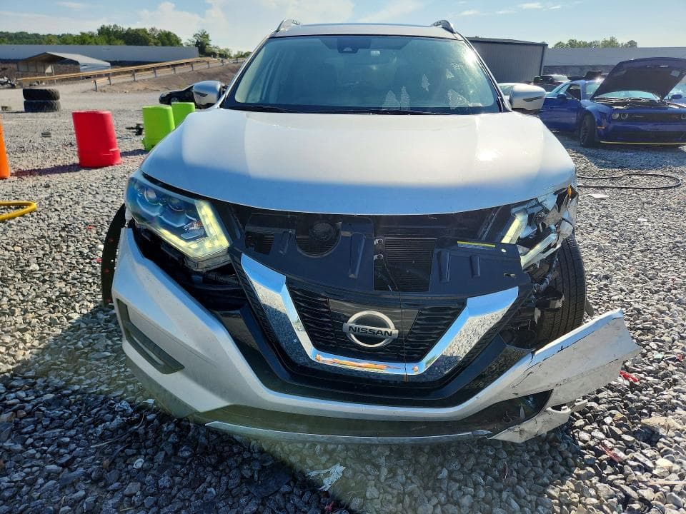 2017 NISSAN ROGUE SL 5