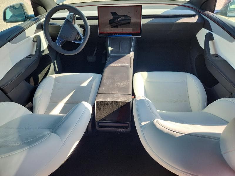 2026 TESLA MODEL Y 8