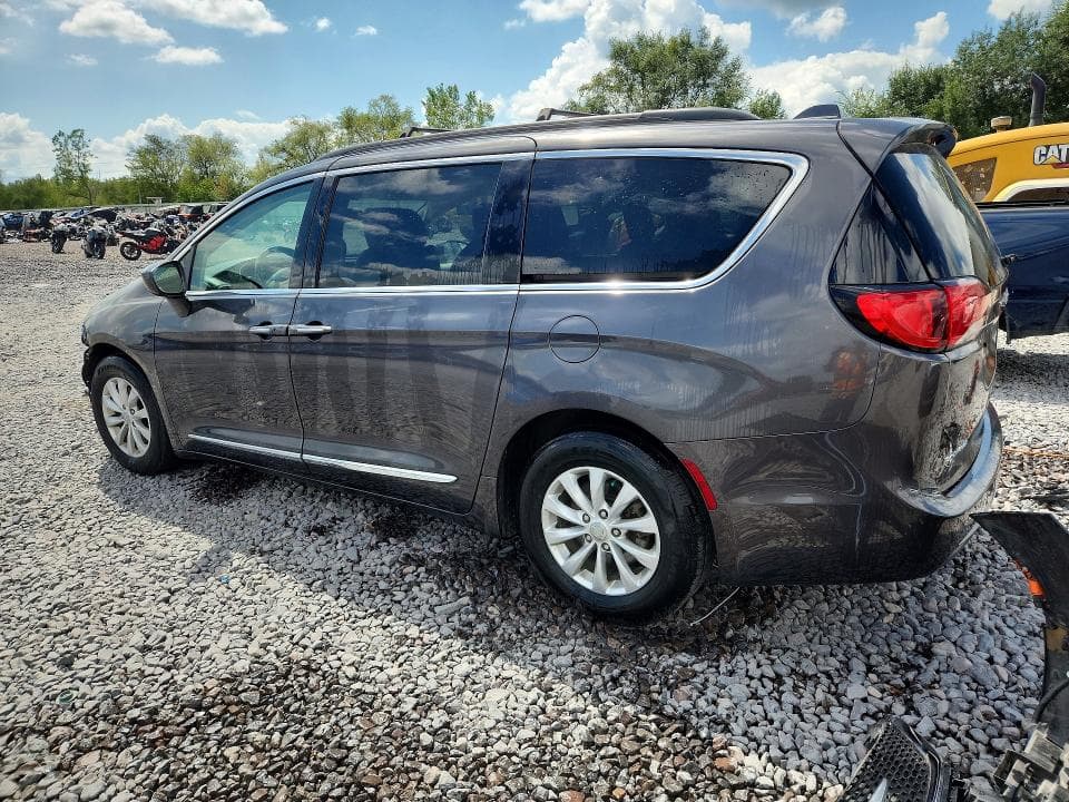 2017 CHRYSLER PACIFICA TOURING L 2