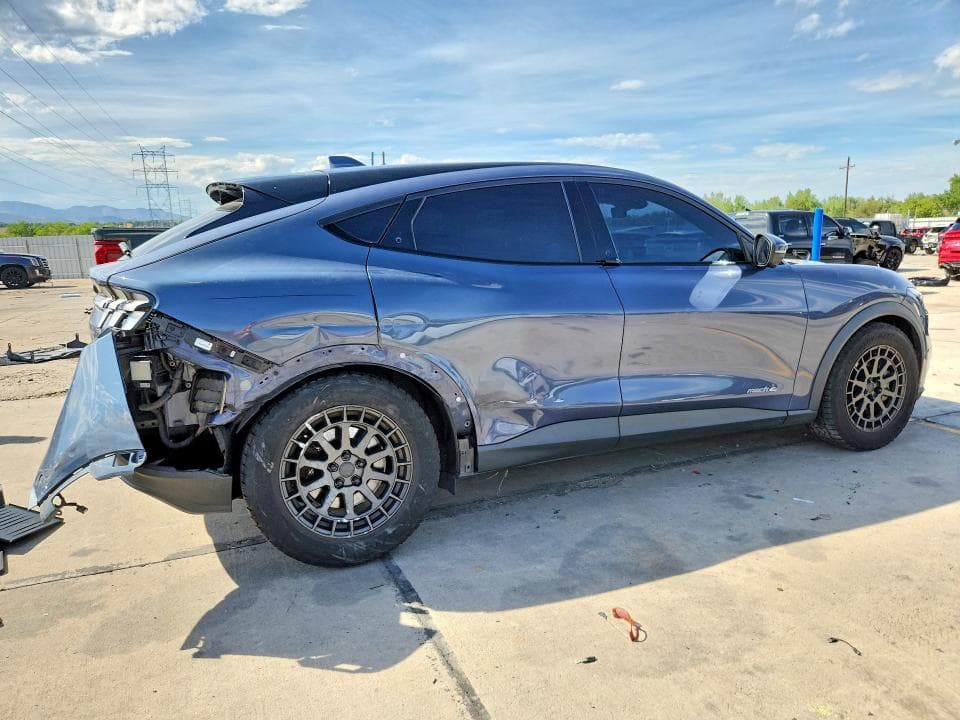 2021 FORD MUSTANG MACH-E SELECT 3