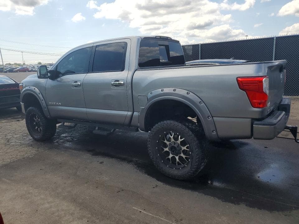 2017 NISSAN TITAN PRO-4X 2