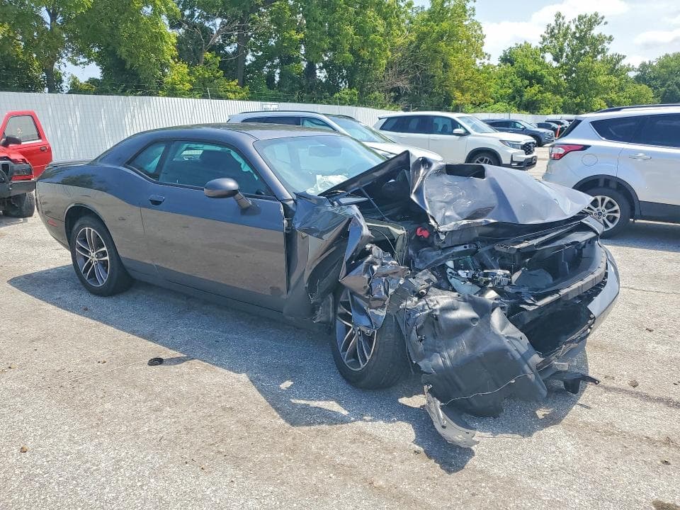 2019 DODGE CHALLENGER SXT 4