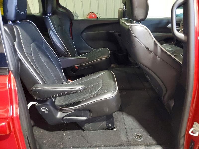 2025 CHRYSLER PACIFICA LIMITED 11