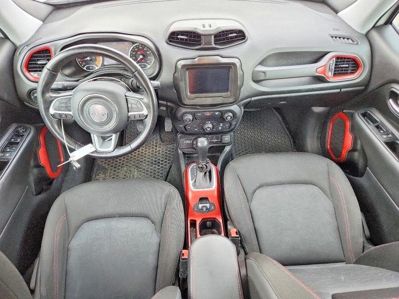 2018 JEEP RENEGADE TRAILHAWK 8