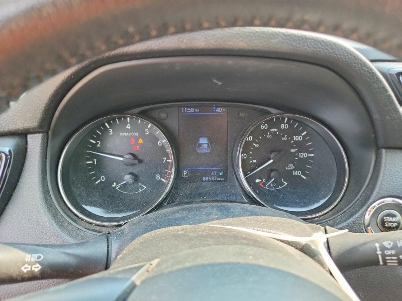 2020 NISSAN ROGUE SV 9