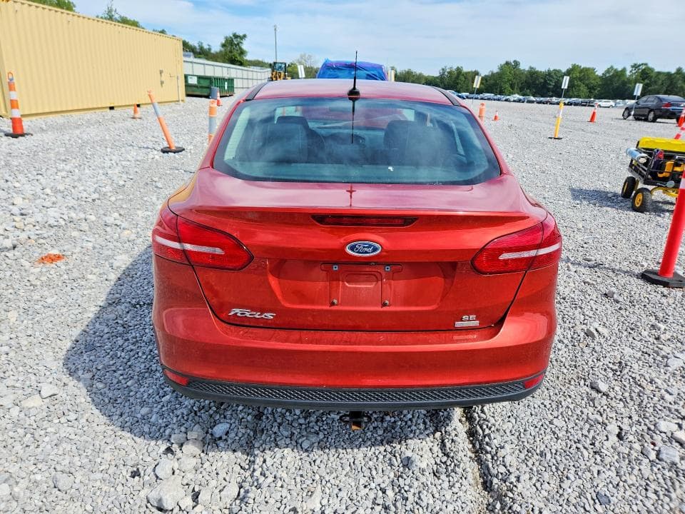 2018 FORD FOCUS SE 6