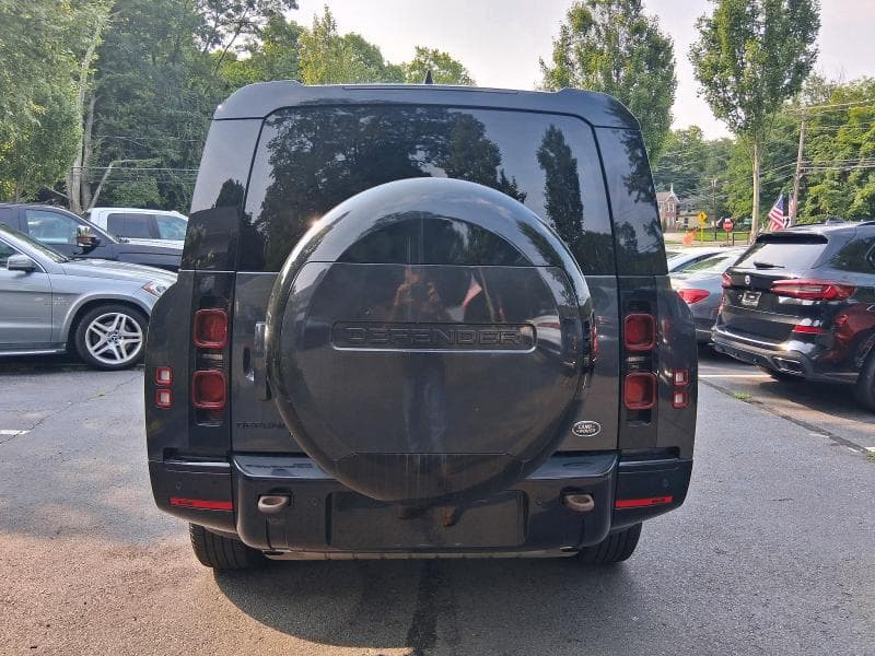 2023 LAND ROVER DEFENDER 130 X-DYNAMIC SE 5