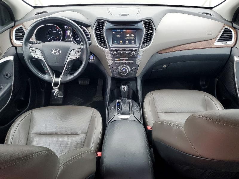 2018 HYUNDAI SANTA FE SE 8
