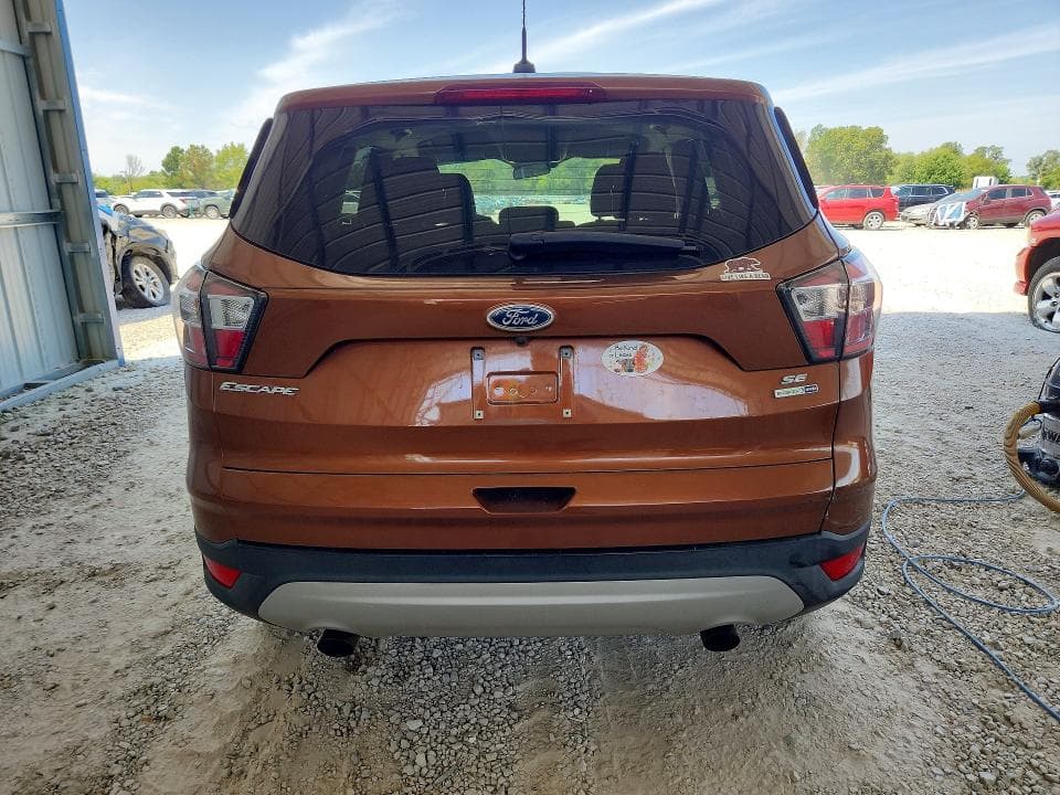 2017 FORD ESCAPE SE 6