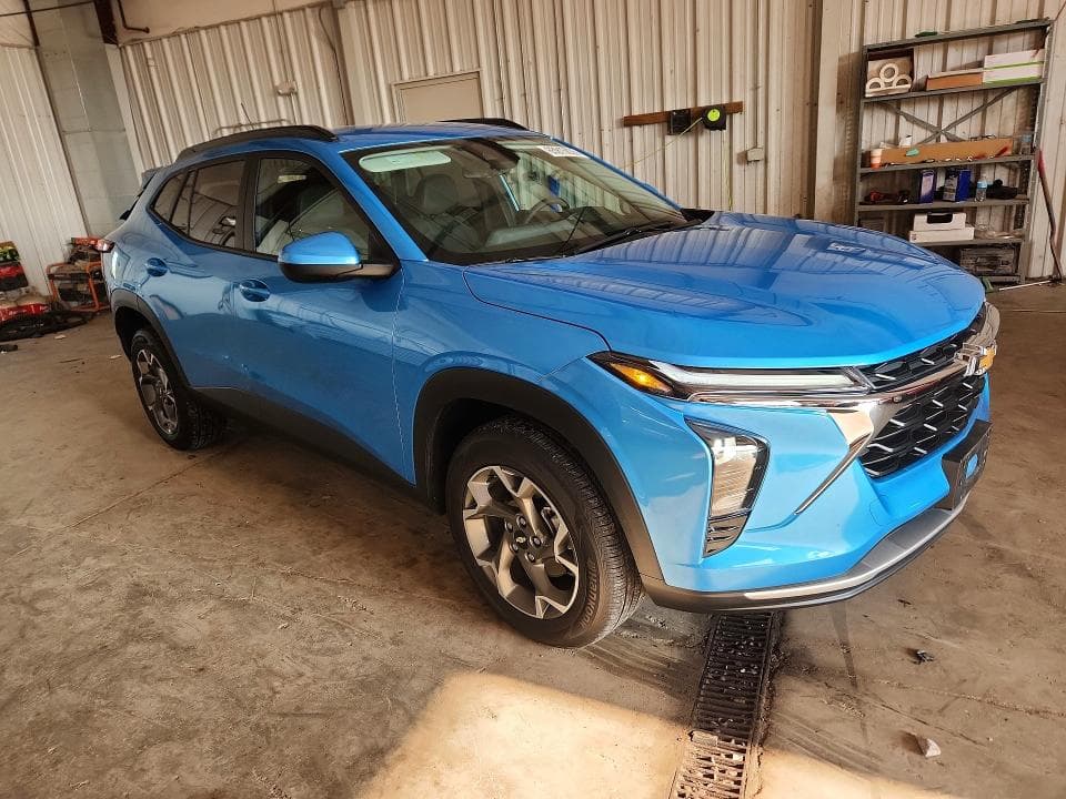 2025 CHEVROLET TRAX 1LT 4