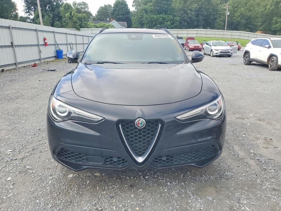 2018 ALFA ROMEO STELVIO TI SPORT 5
