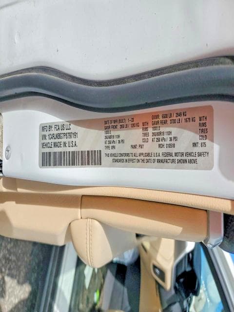 2023 JEEP GRAND CHEROKEE L LIMITED 13